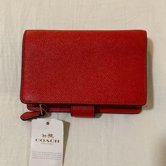 NWT Coach Crossgrain Leather Red Zip Wallet F54010 - Picture 2 of 4